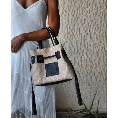 HANDMADE STRAW BAG 02