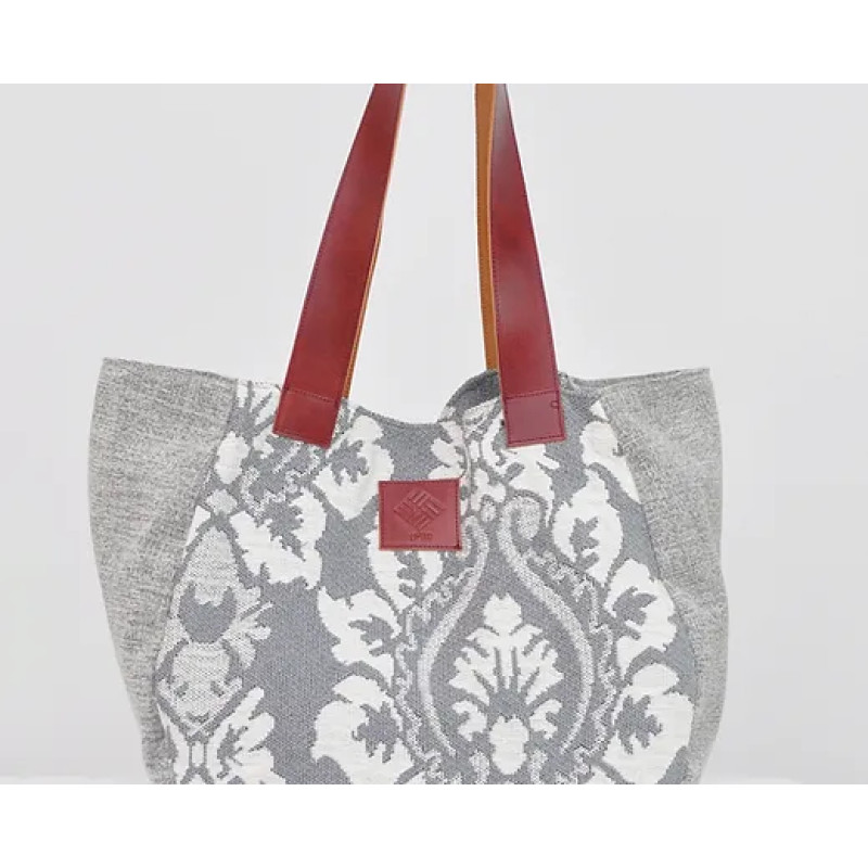 Aire light grey bag