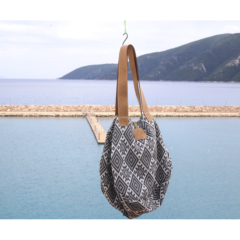 Aire light grey bag A0003