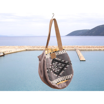 Aire grey yellow bag