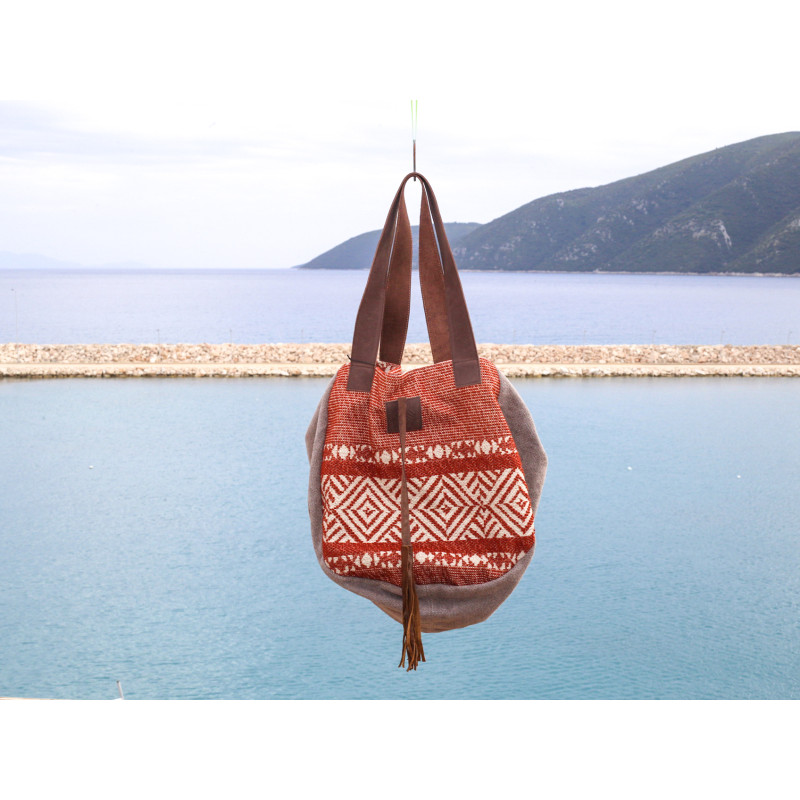 Aire the greek bag